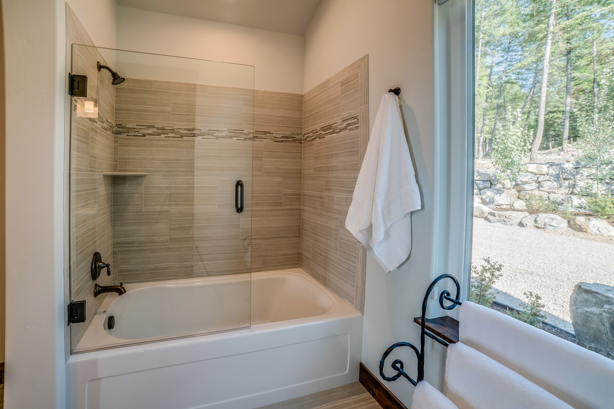 Shower & Tub Installation in Beech Grove